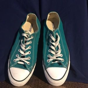 Preowned Teal converse low tops sneakers